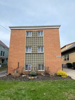 Affordable Studio Living Near the Cleveland Metroparks Zoo – Utilities Included! – photo 1