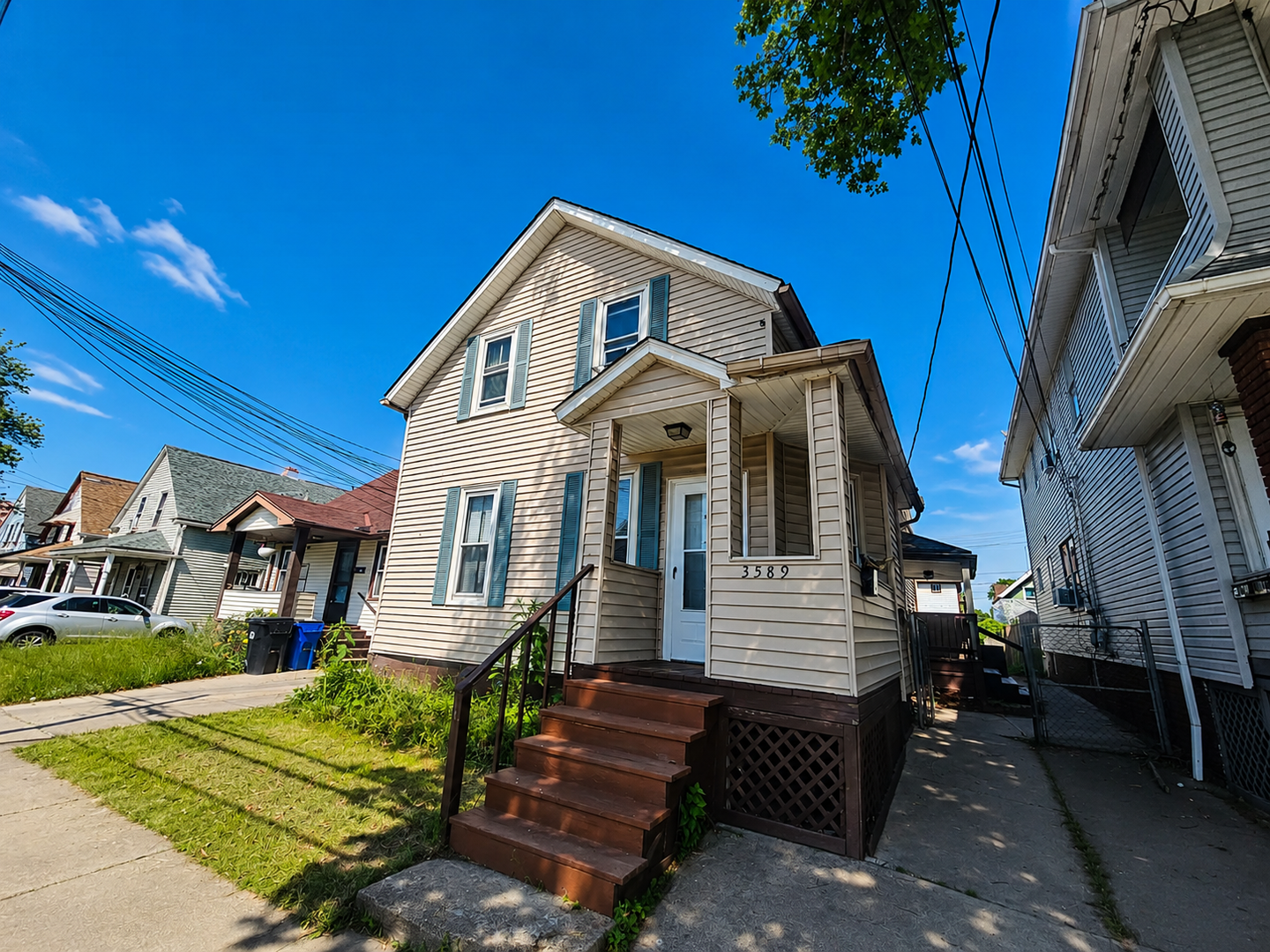 Cleveland Apartment: 3589 W 46th St