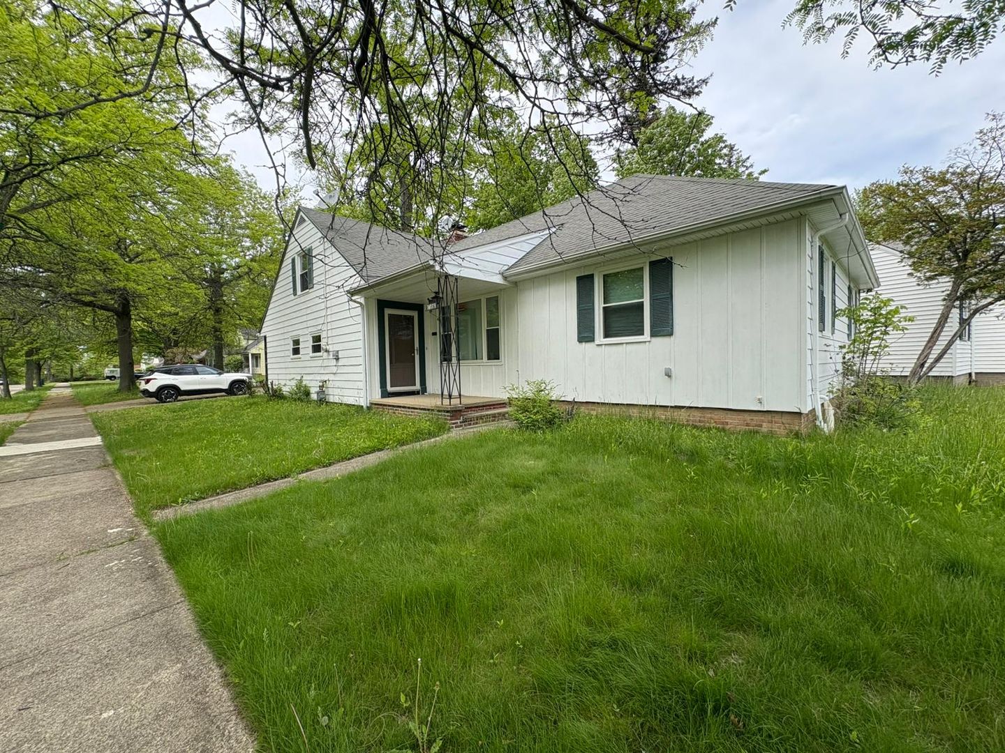 Cleveland Heights House: 1037 Keystone Drive