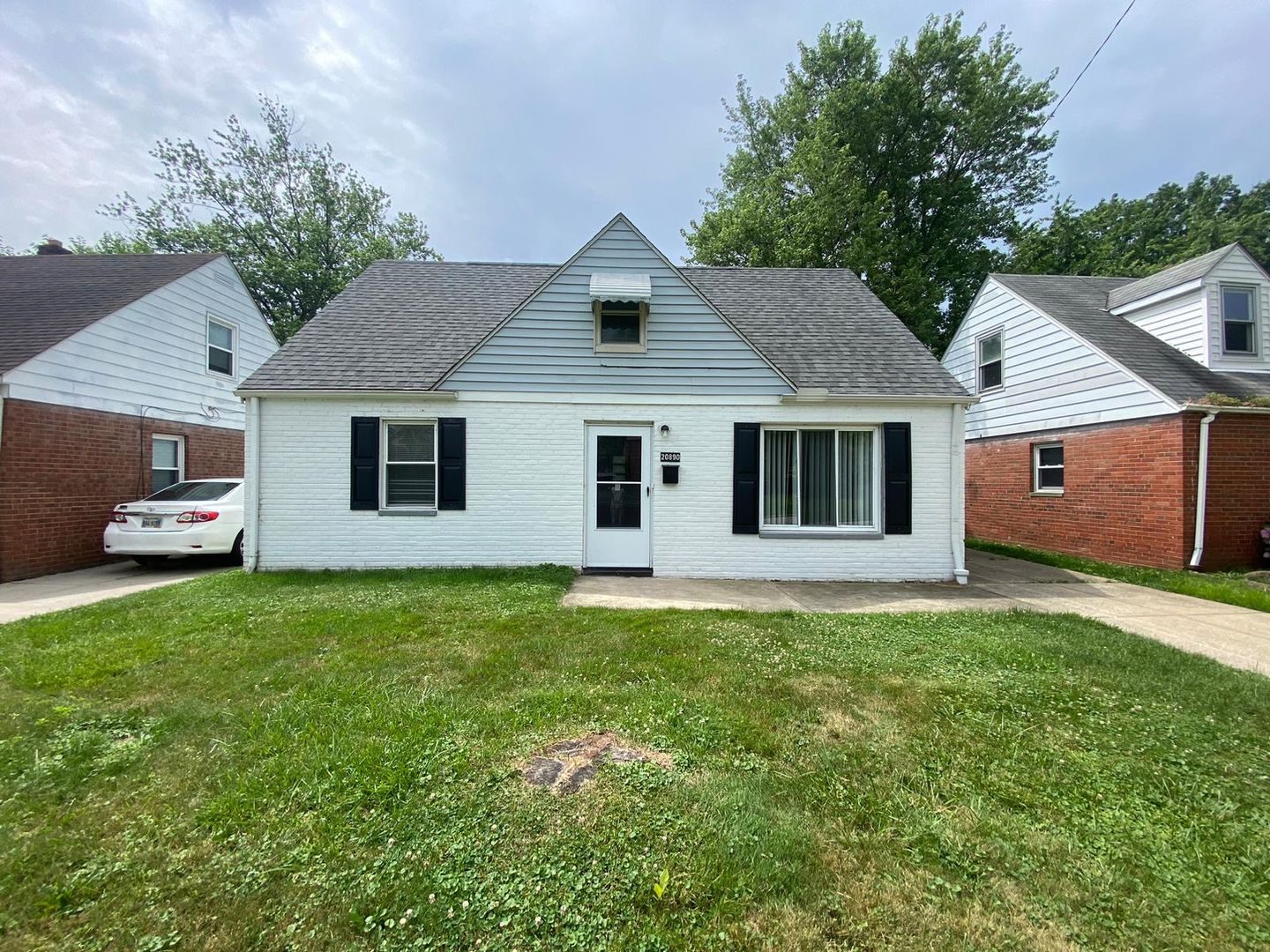 Euclid House: 20890 Crystal Ave