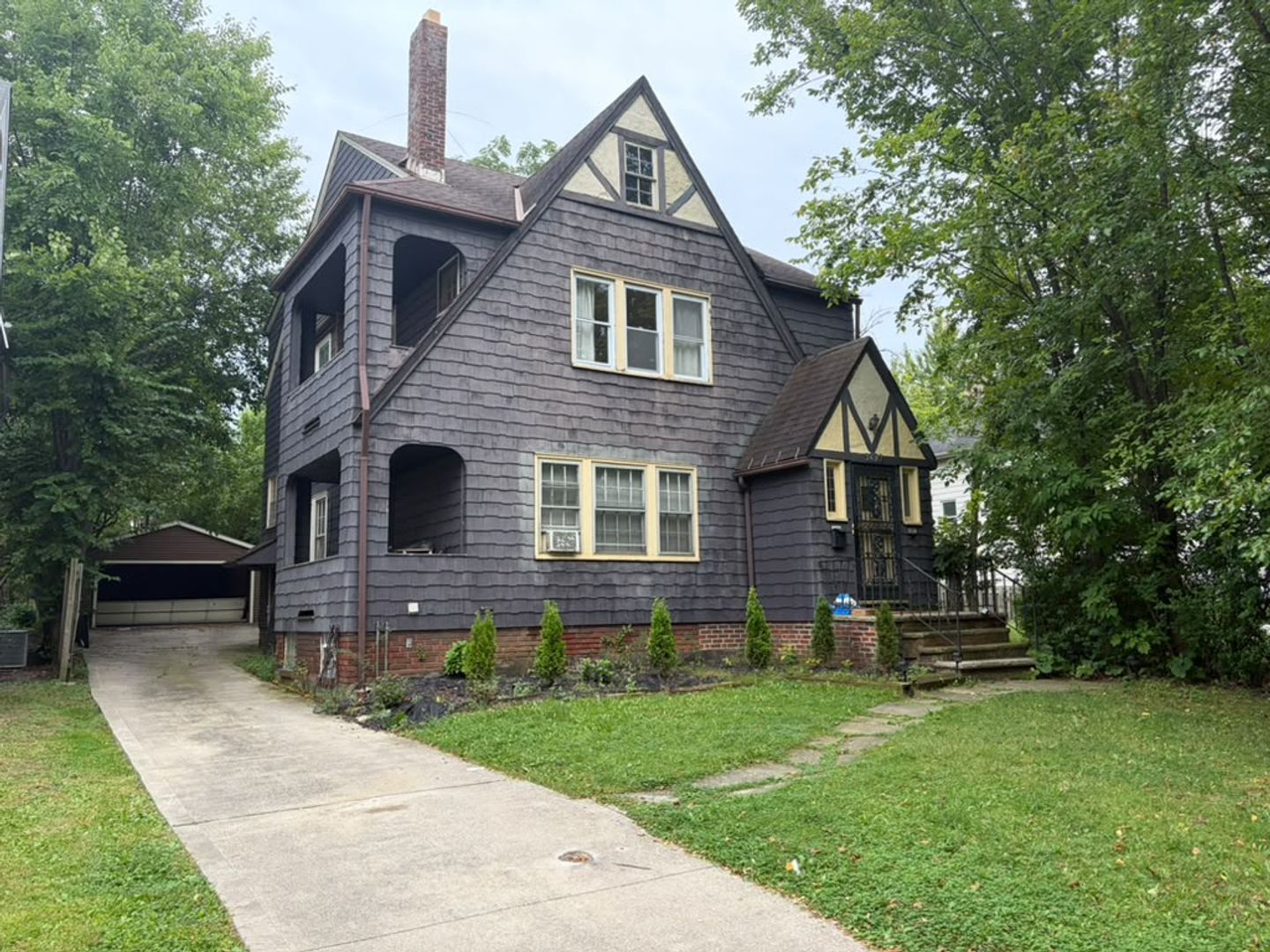Shaker Heights Apartment: 3697 Hildana Road
