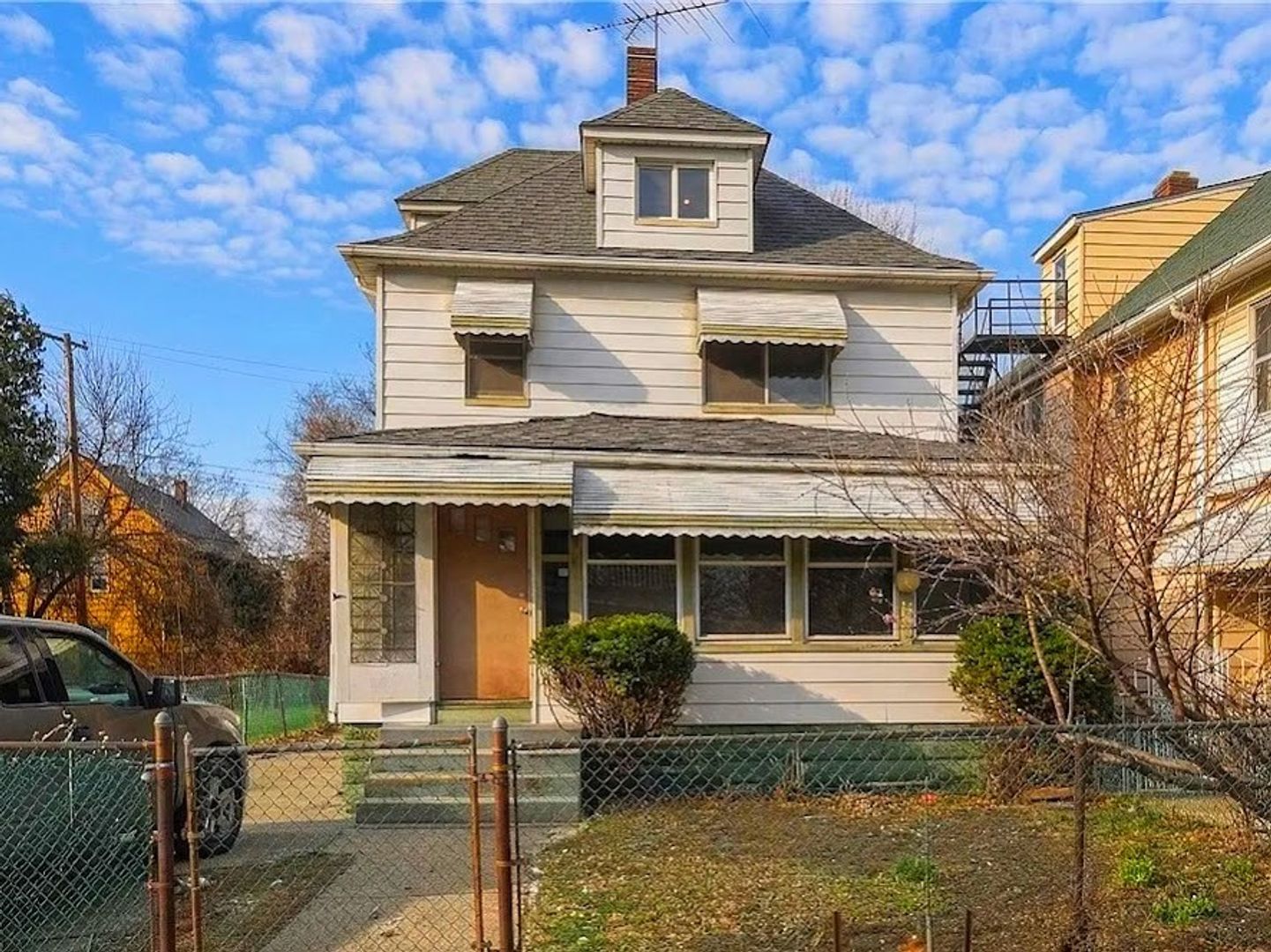 Cleveland House: 686 East 92nd Street