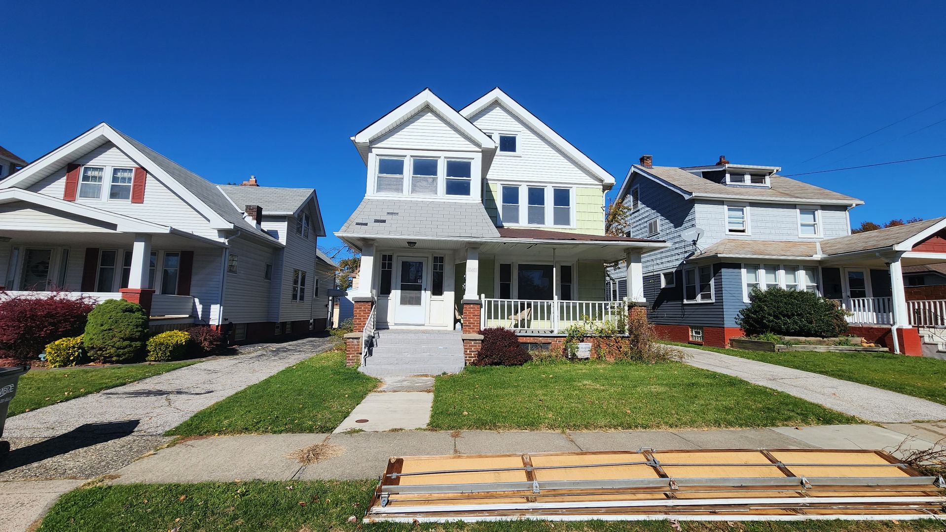 Garfield Heights Apartment: 10401 Homeworth ave