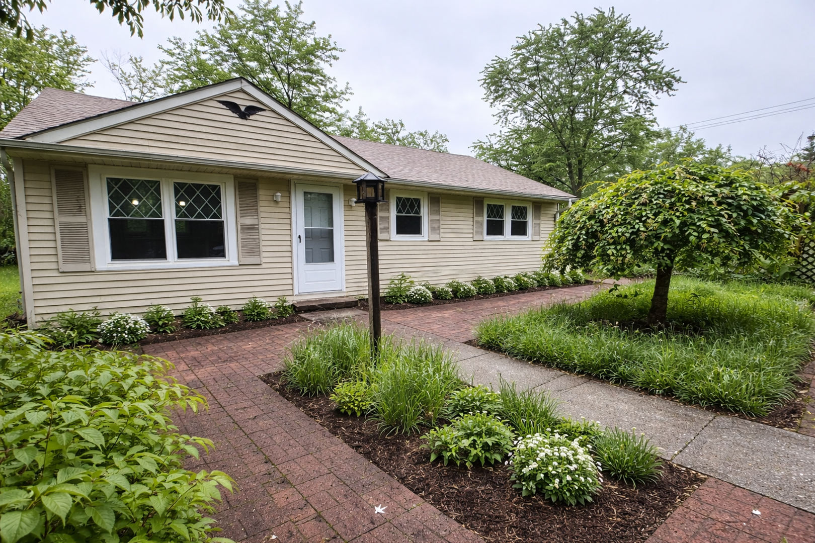 Brunswick House: 649 Maplewood Ave