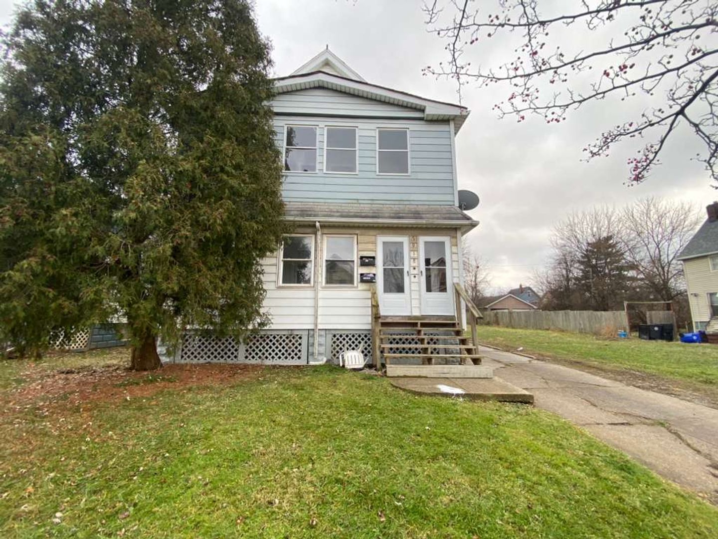 Cleveland Apartment: 7918 Force Ave