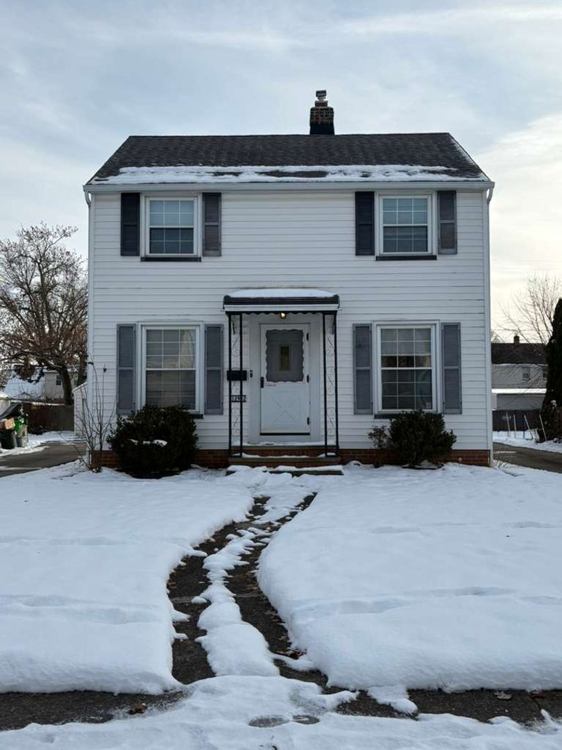 Garfield Heights House: 12912 Thraves Rd