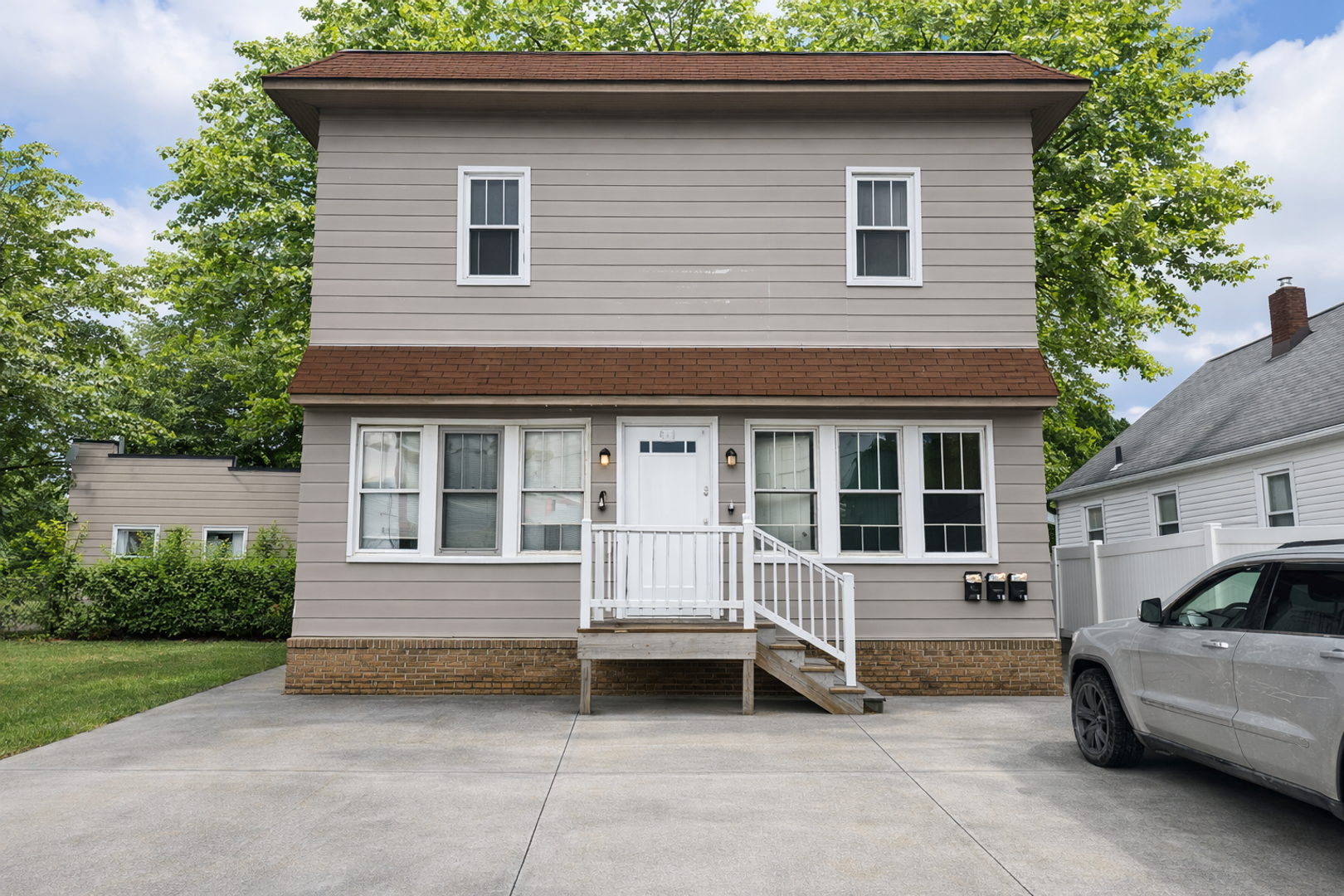 Akron Apartment: 847 Jason Avenue