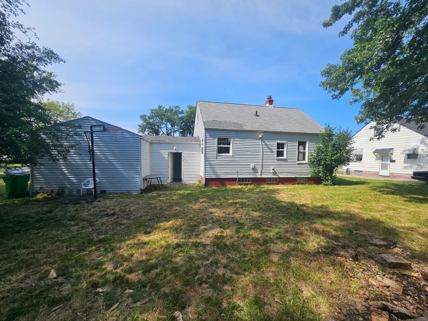 20630 Morris Avenue 3 of 12