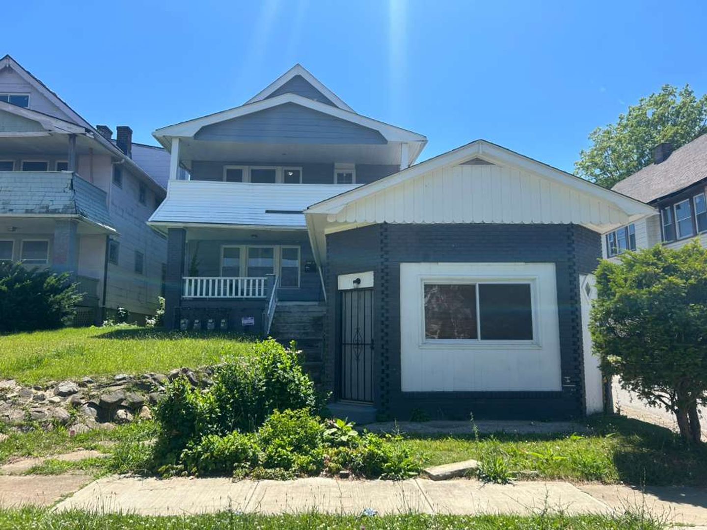Cleveland Apartment: 13616 Coit Road