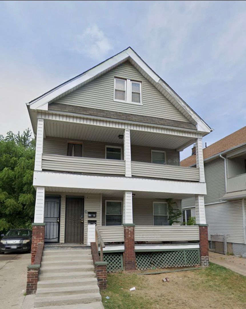 Cleveland Apartment: 618 E 97th St