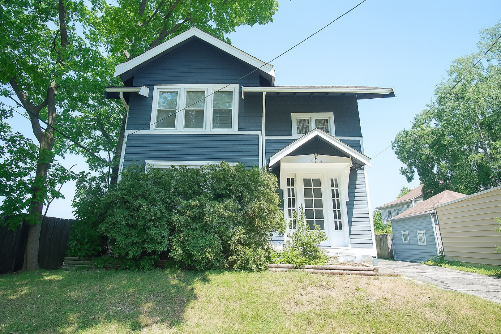 Cleveland Heights Apartment: 1741 Middlehurst Rd