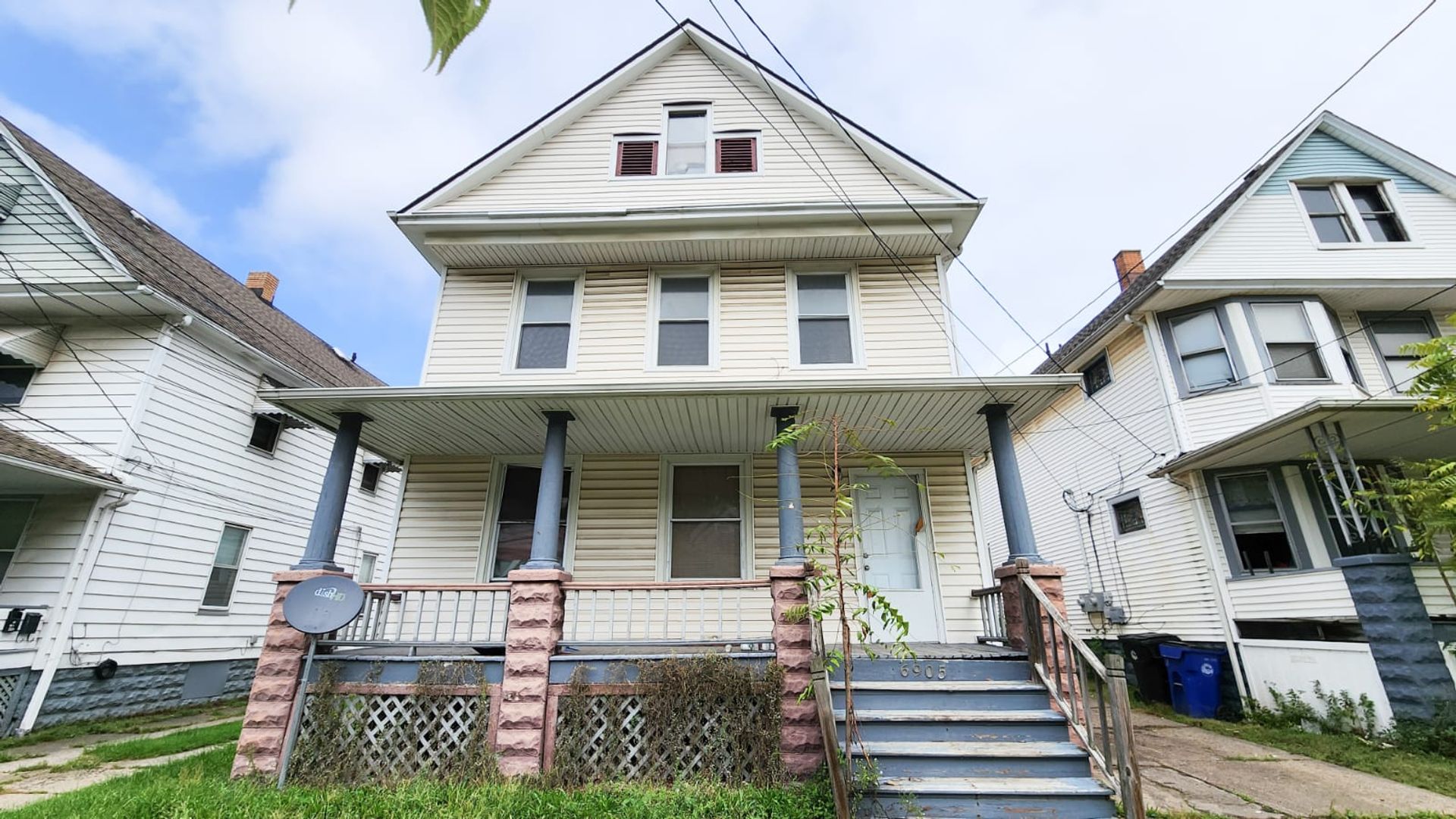 Cleveland Apartment: 6905 Worley Ave