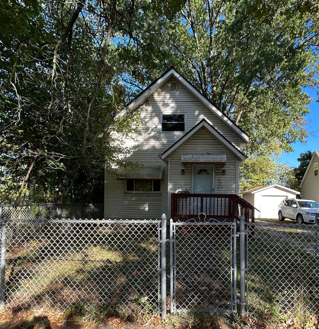 Akron House: 377 TALBOT AVE