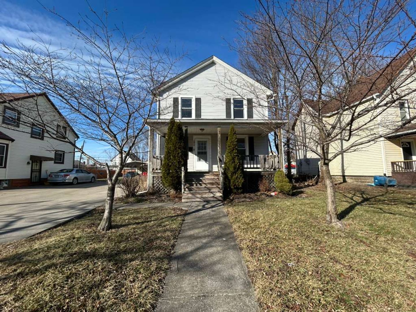 Lorain House: 1813 E 30th St