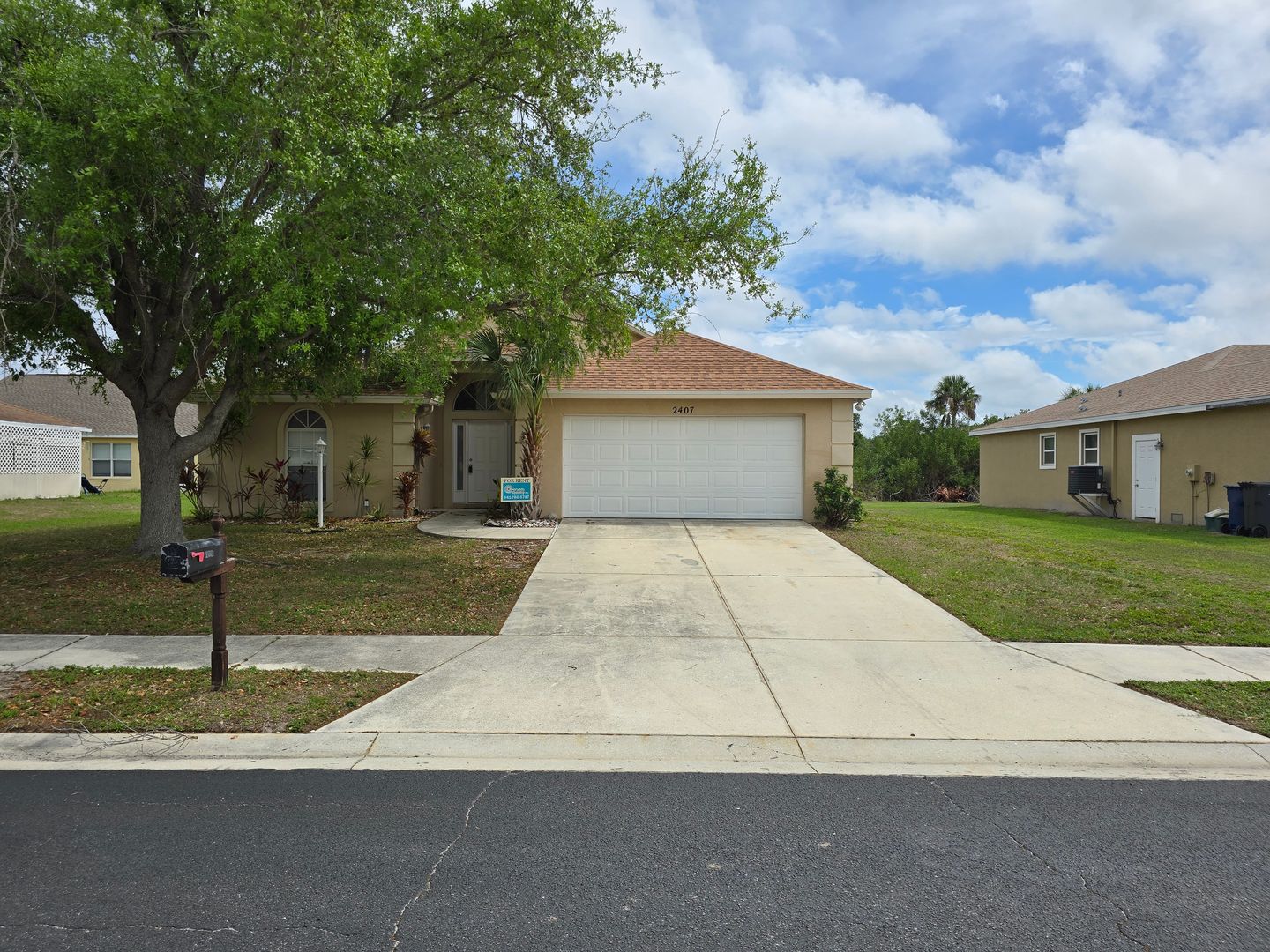 Ellenton House: 2407 5th St E