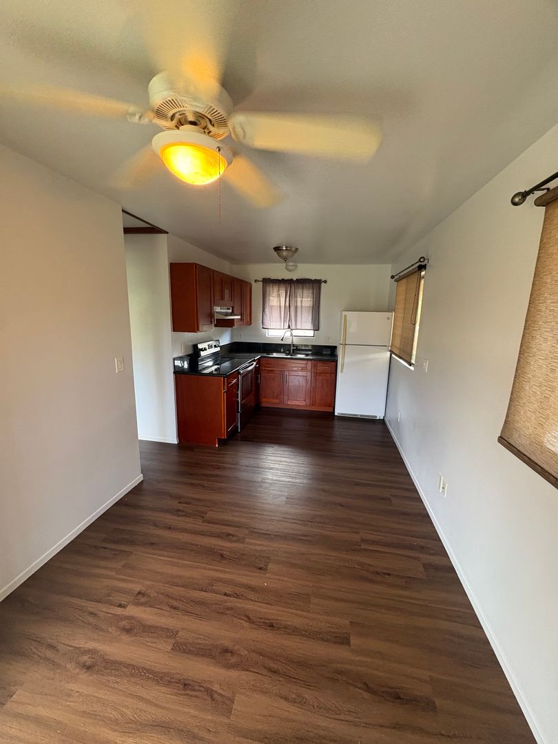 Wailuku House: 2289 A Vineyard st.