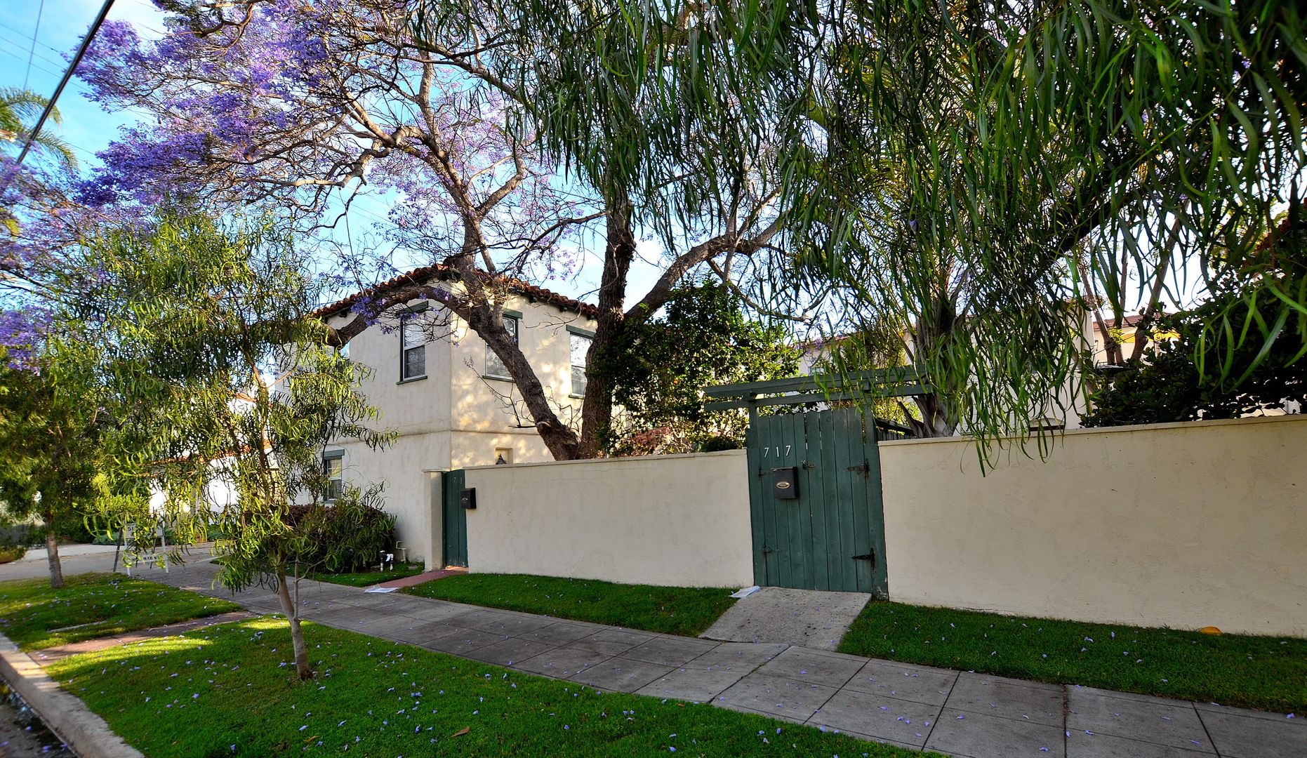 Coronado House: 717 Eight Street