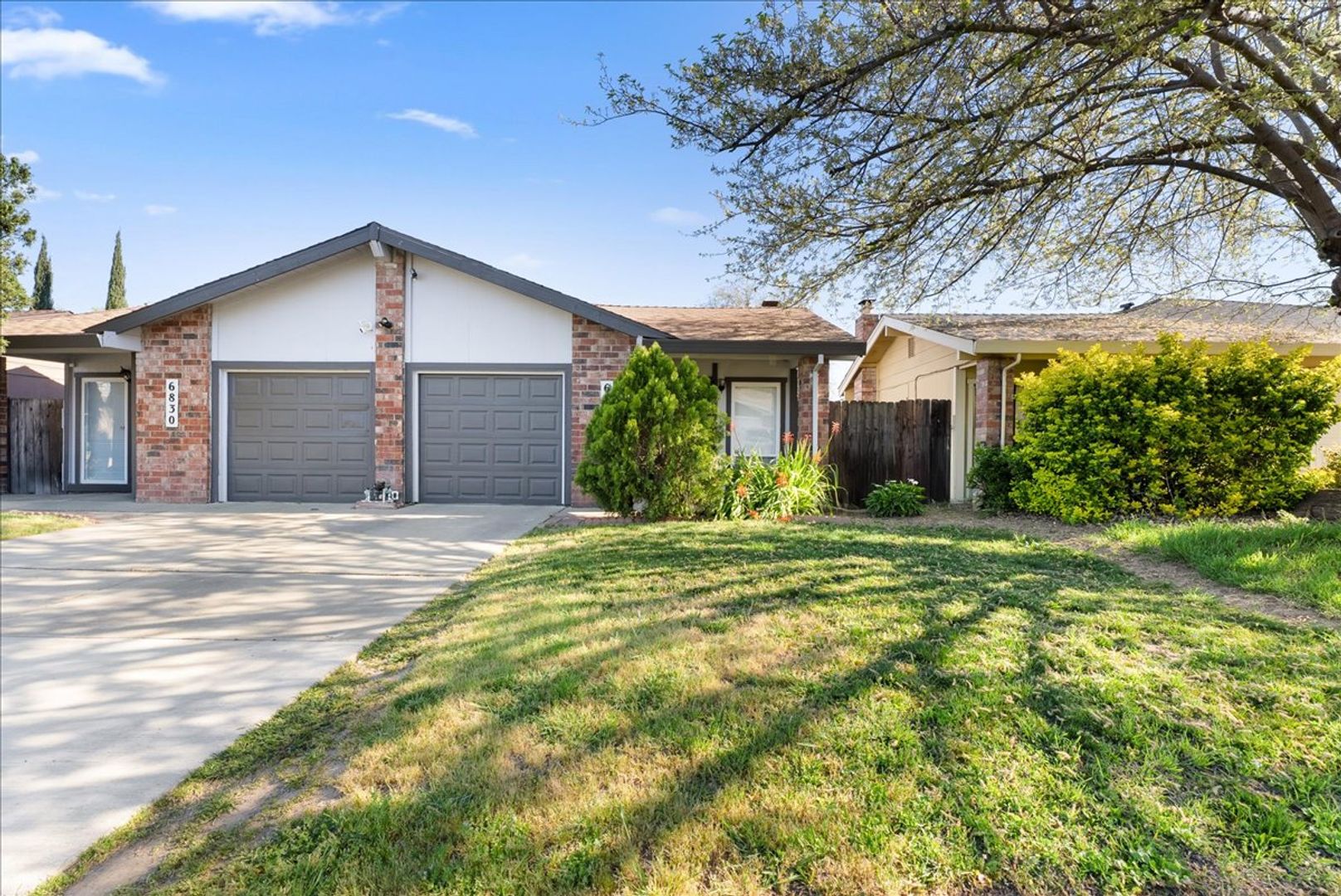 Sacramento Multiplex: 6828 / 6830 Concert Way