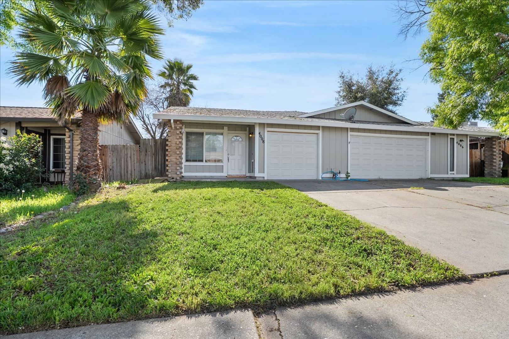 North Highlands Apartment: 4006-4008 Tricia Way