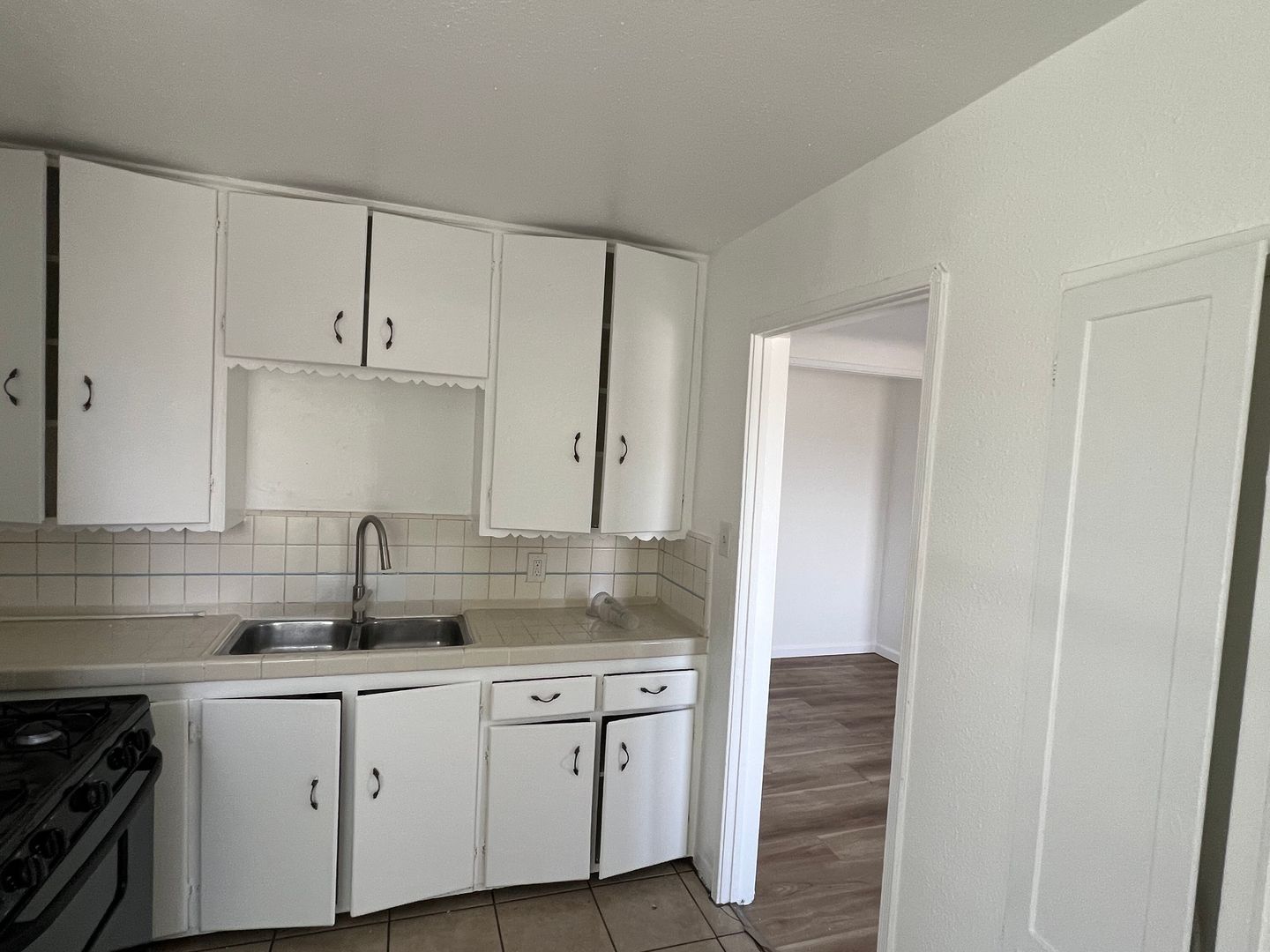 Maywood Apartment: 4740 E 56th St.