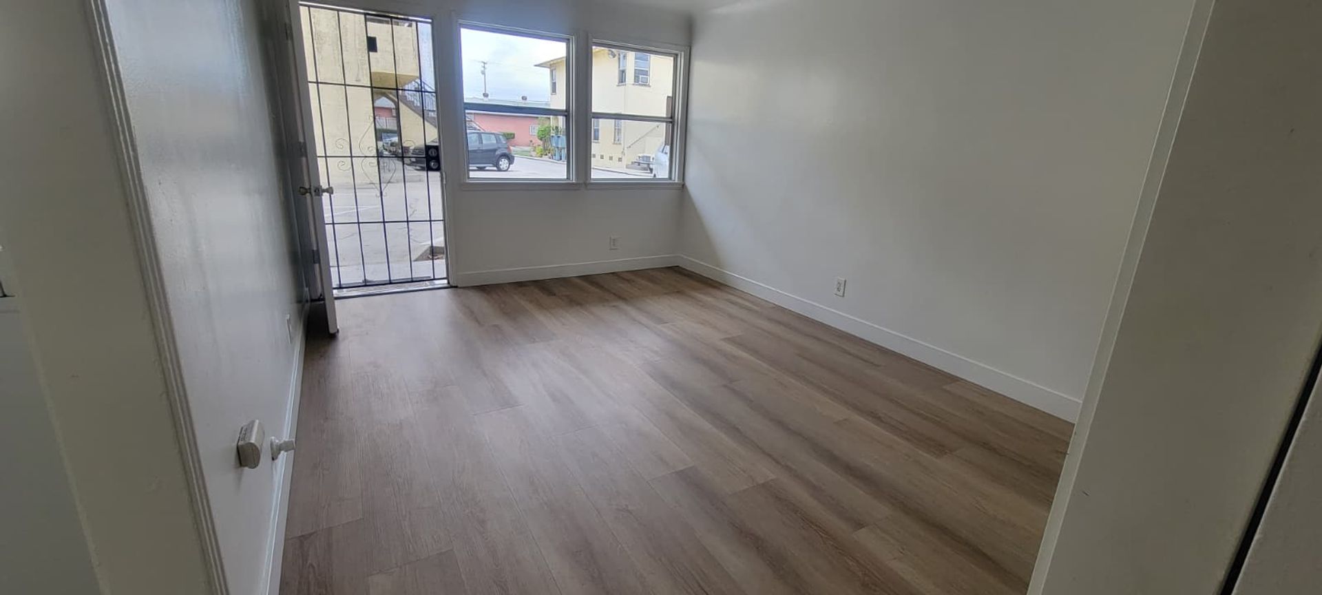 Maywood Apartment: 4740 E 56th St.