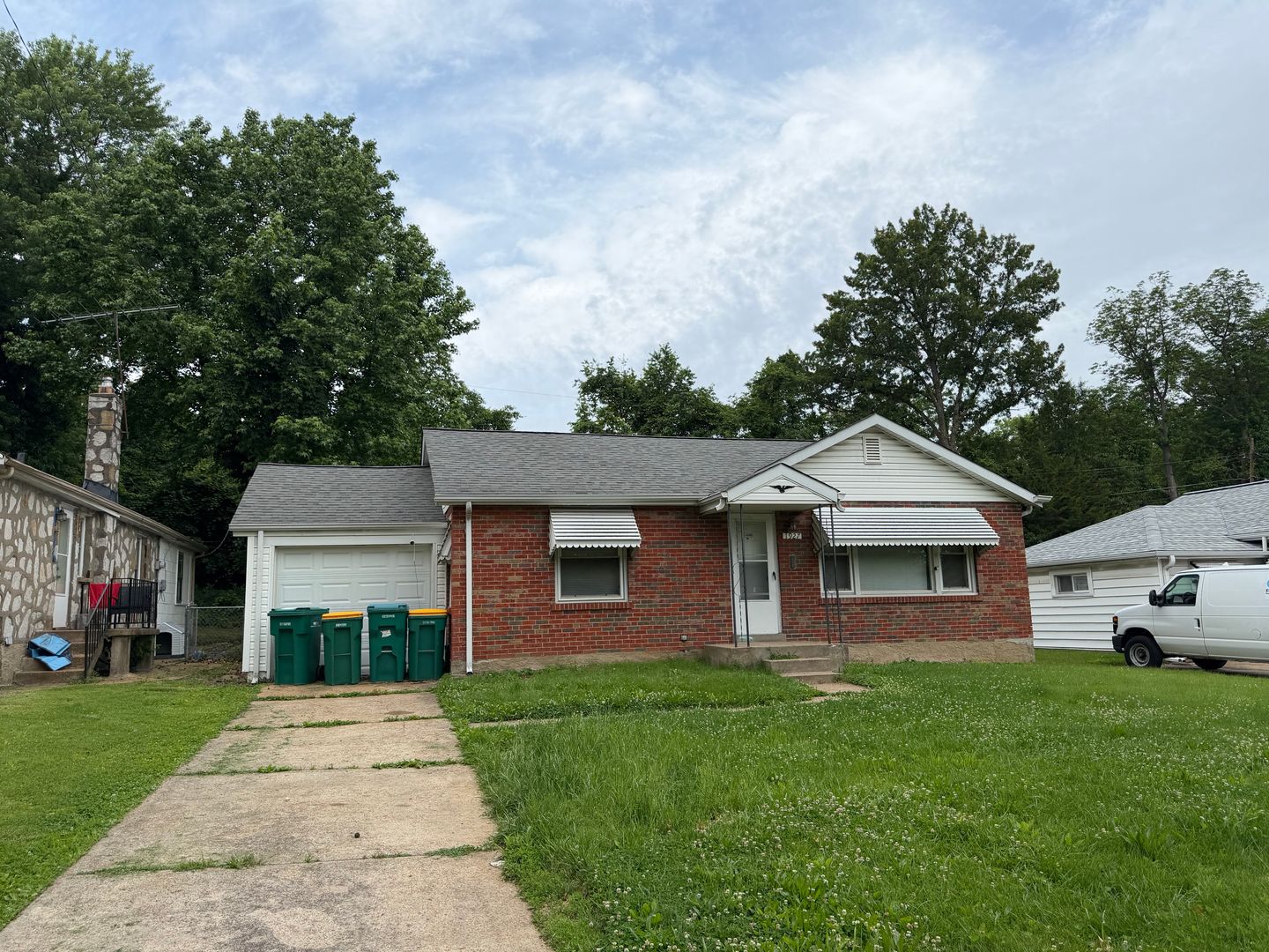 St Louis House: 1927 Stillwater Dr