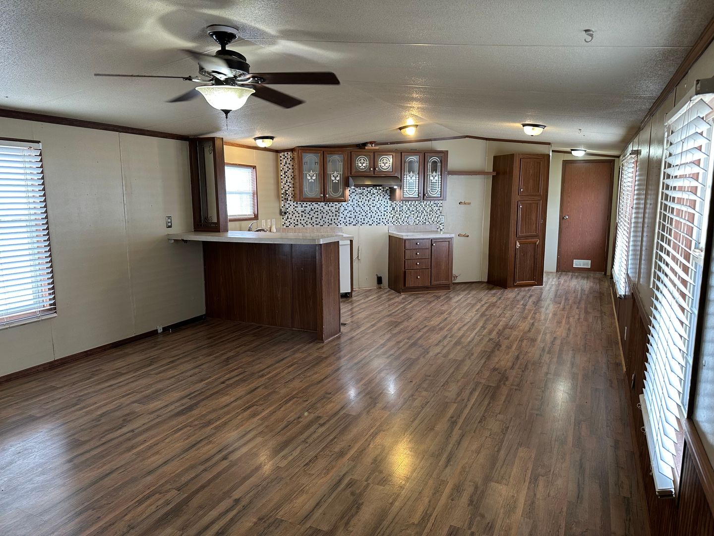 Salem Apartment: 1700 N Broadway