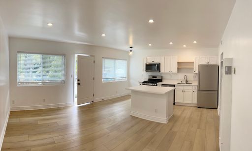 1 Bed/1 Bath - Downtown Santa Barbara – photo 1
