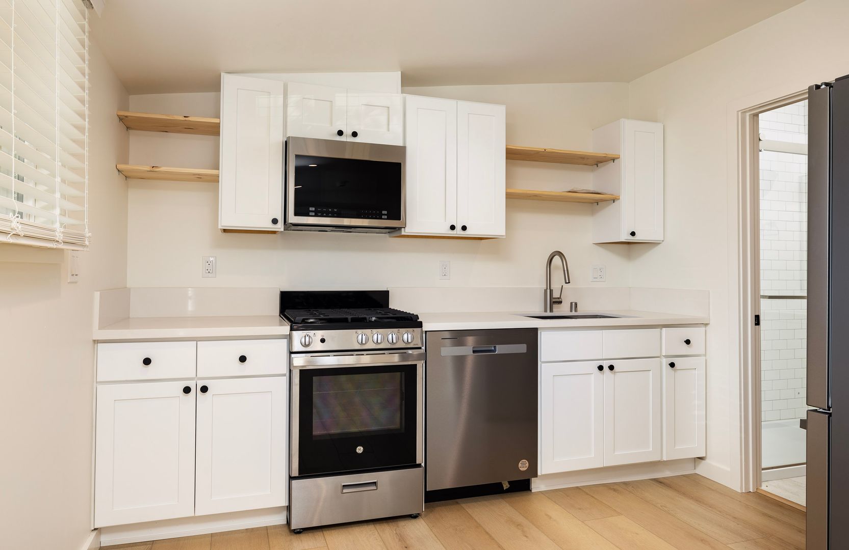 Santa Barbara Apartment: 510 Chapala St.