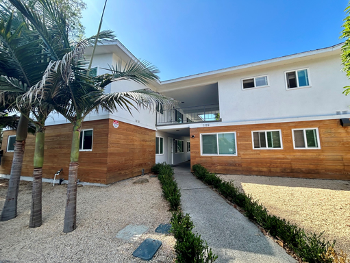 Renovated 2BR/1BA Near Downtown, SBCC & the Beach – photo 1