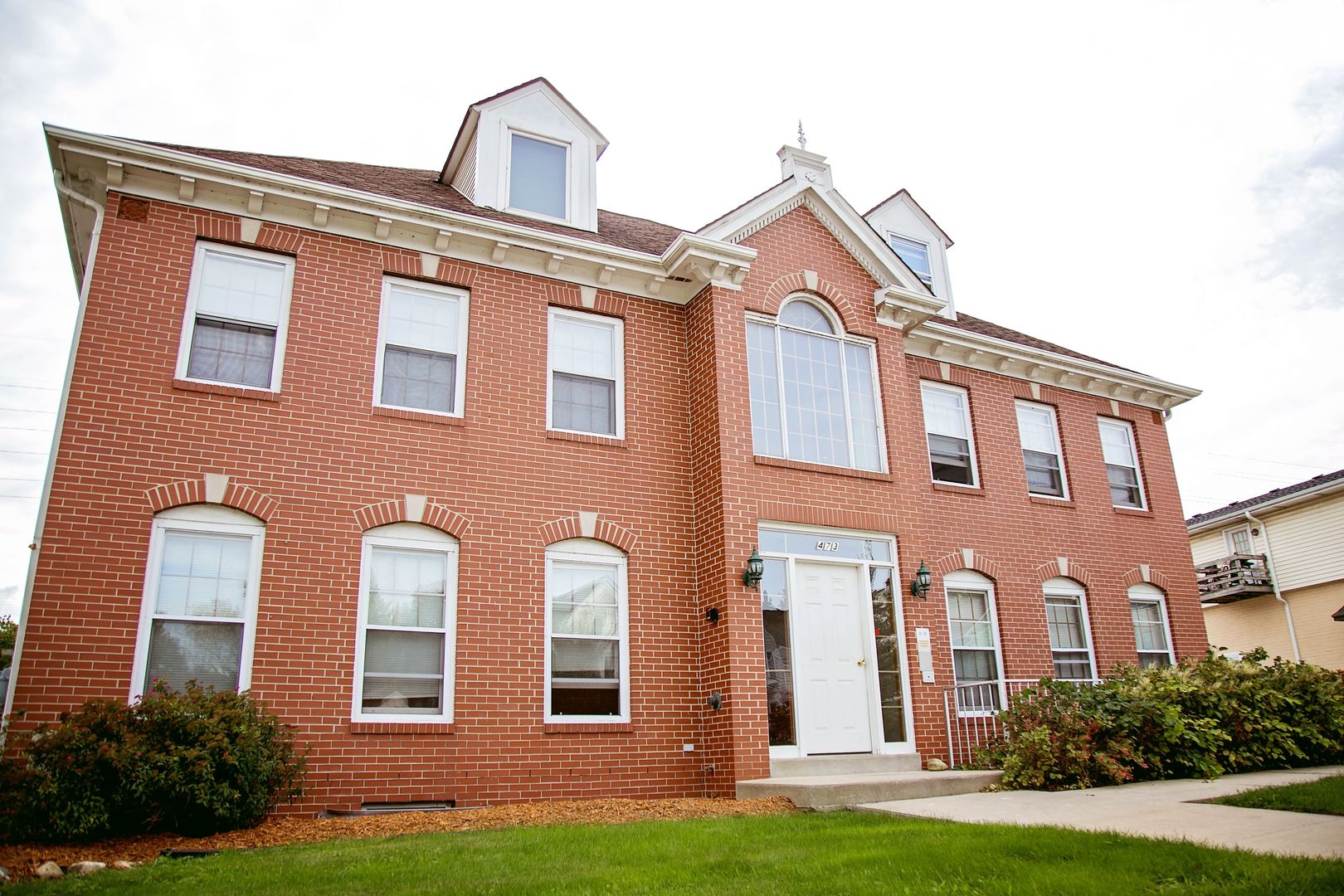 Port Washington Apartment: 465 - 473 W Grand Ave.,