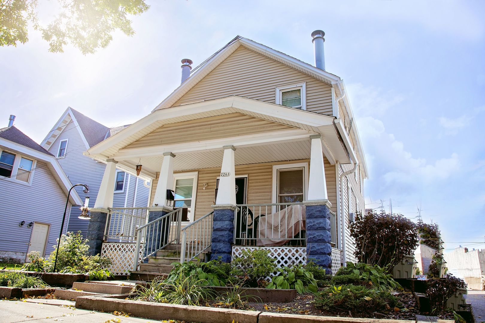 Milwaukee Apartment: 2261-2261A S Mound Street