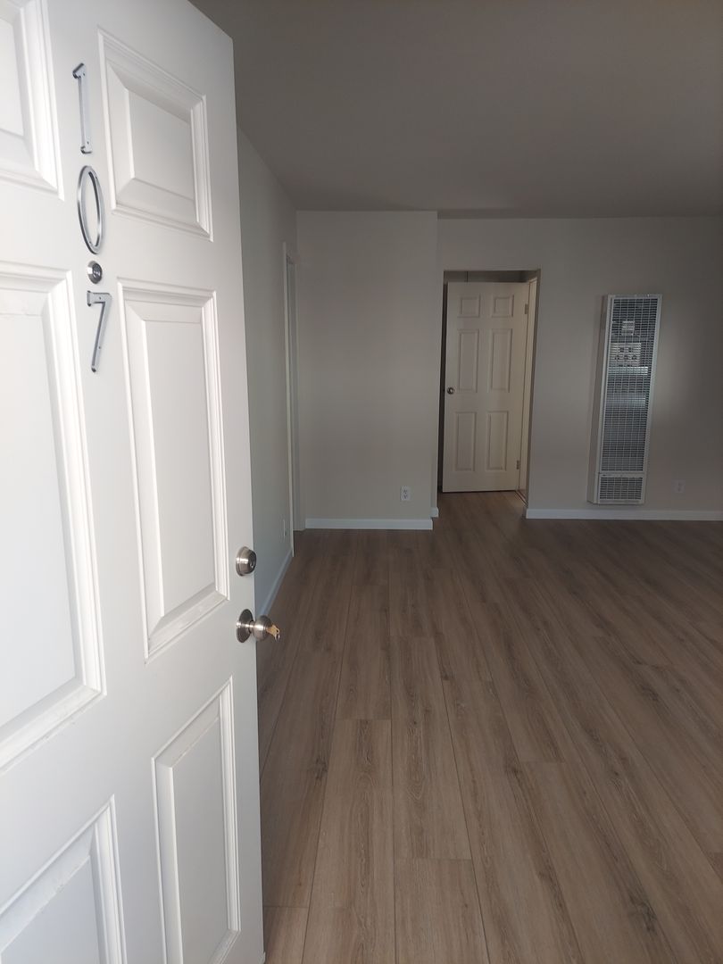 Huntington Beach Apartment: 6100 Edinger Ave