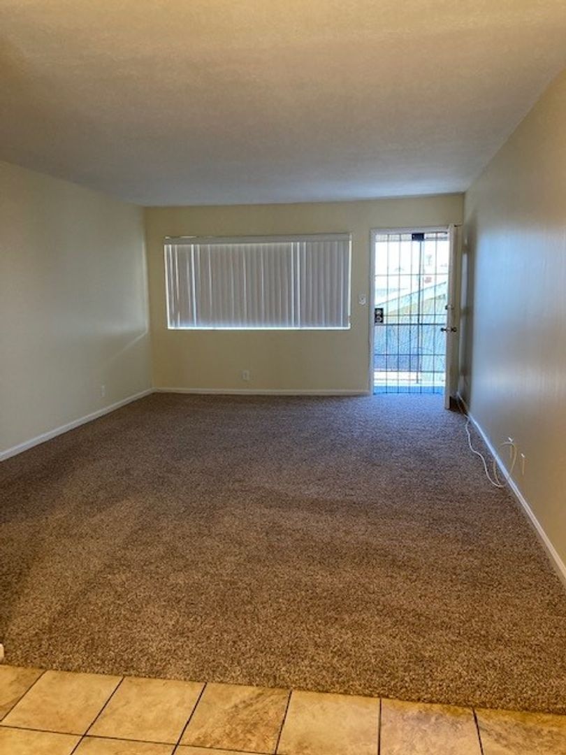 LONG BEACH Apartment: 1739 N. STANTON PLACE