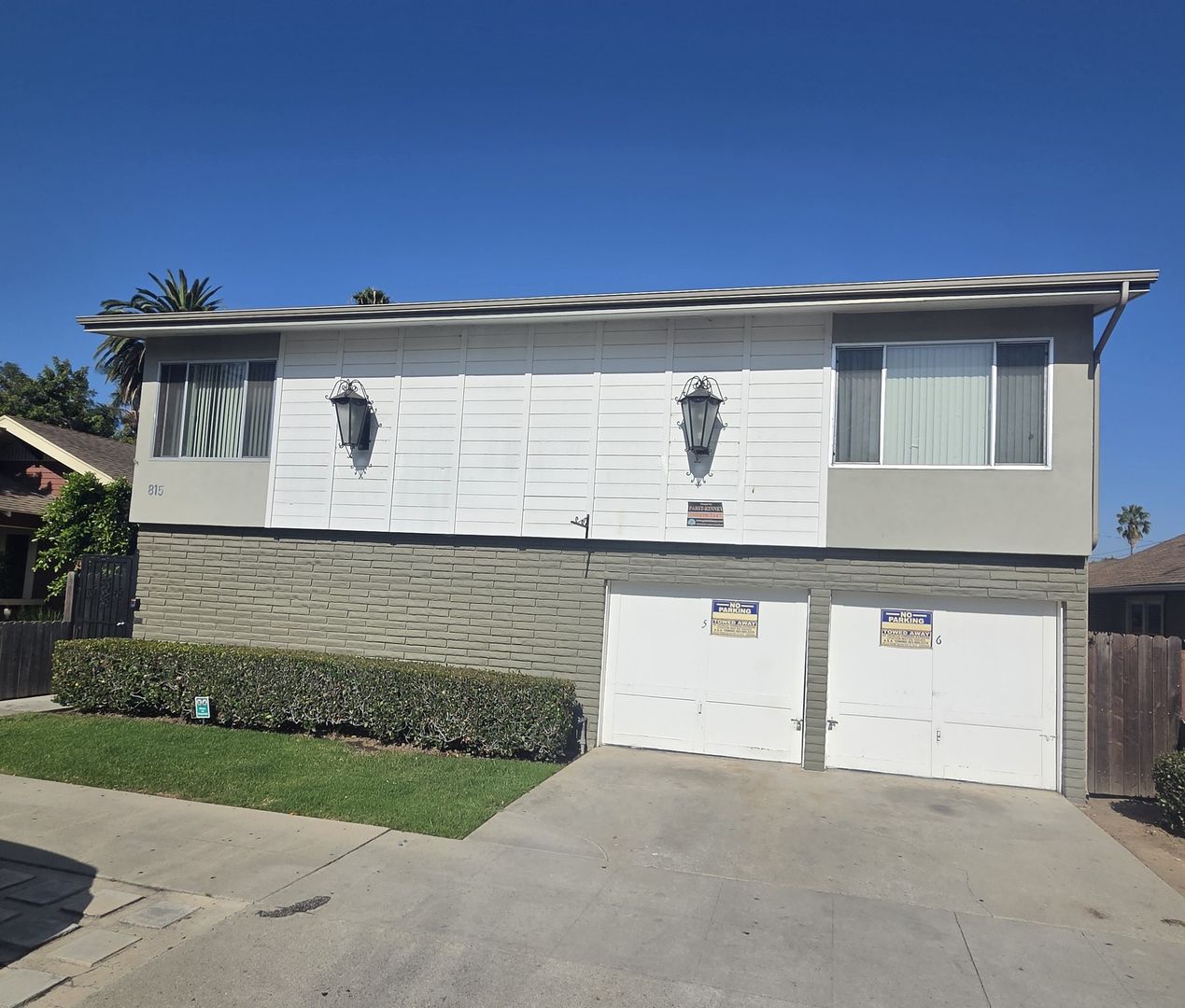 LONG BEACH Apartment: 815 GLADYS AVENUE