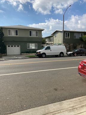Move-in Special: 1/2 Off First Month's Rent On This 1 Bedroom Apartment – photo 1