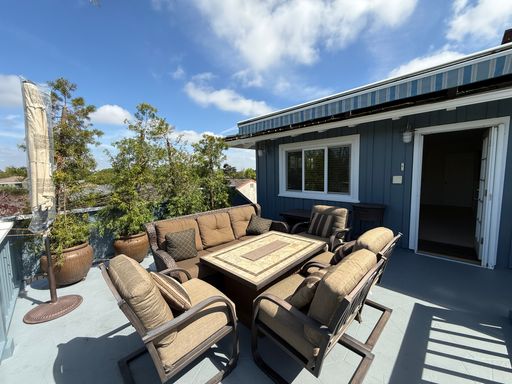 REMODELED 1 BEDROOM ADU IN PARK ESTATES (UTILITIES INCLUDED) – photo 1