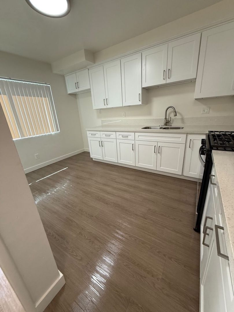 DOWNEY Apartment: 12541 OLD RIVER SCHOOL ROAD