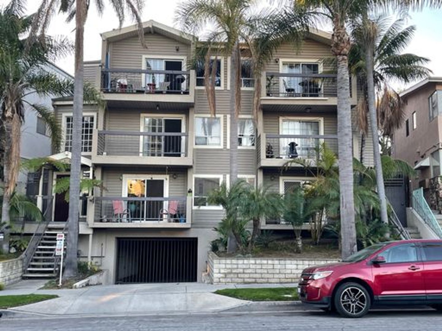 LONG BEACH Apartment: 109 MIRA MAR AVE