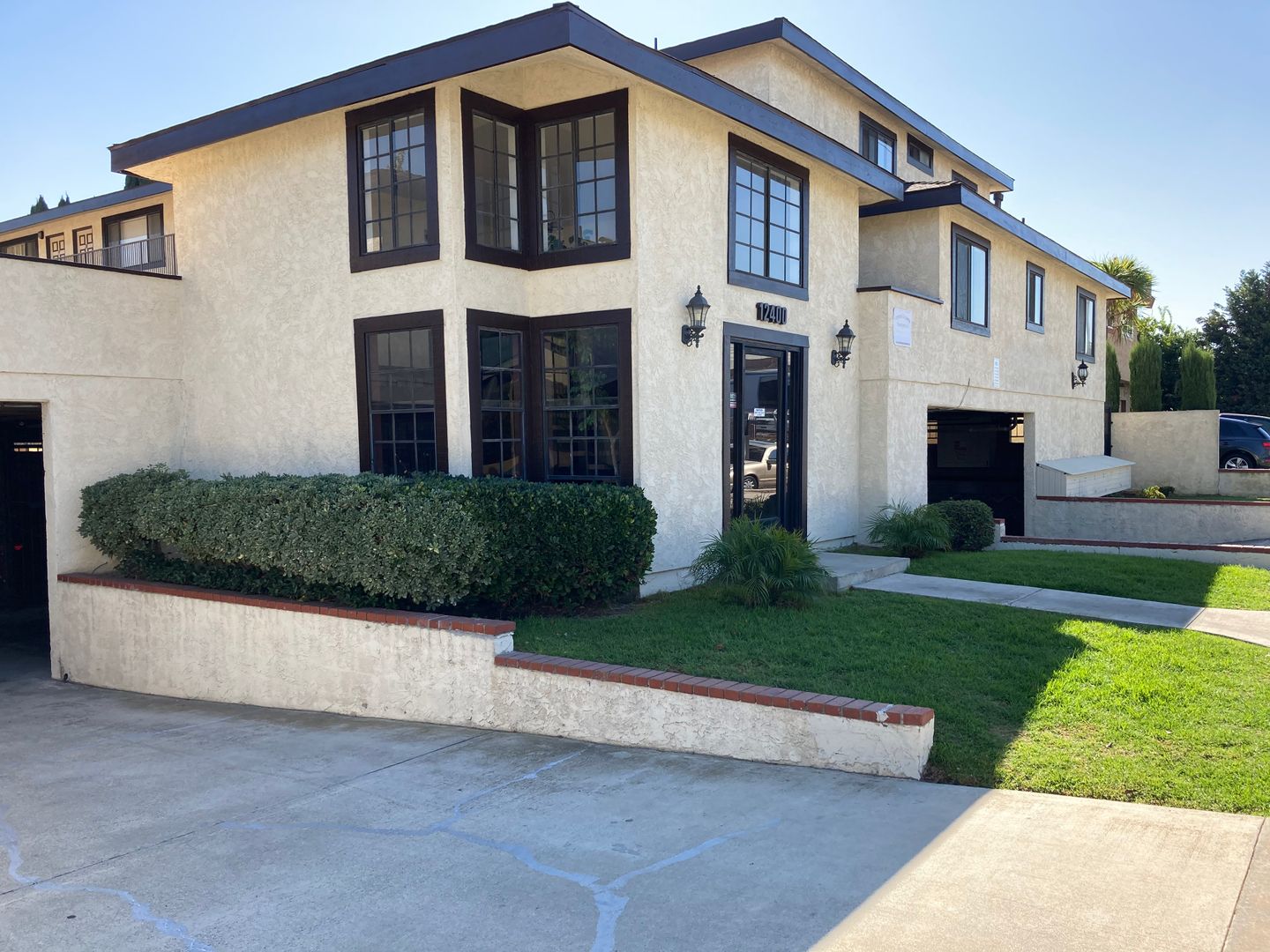 HAWTHORNE Apartment: 12400 EUCALYPTUS AVE