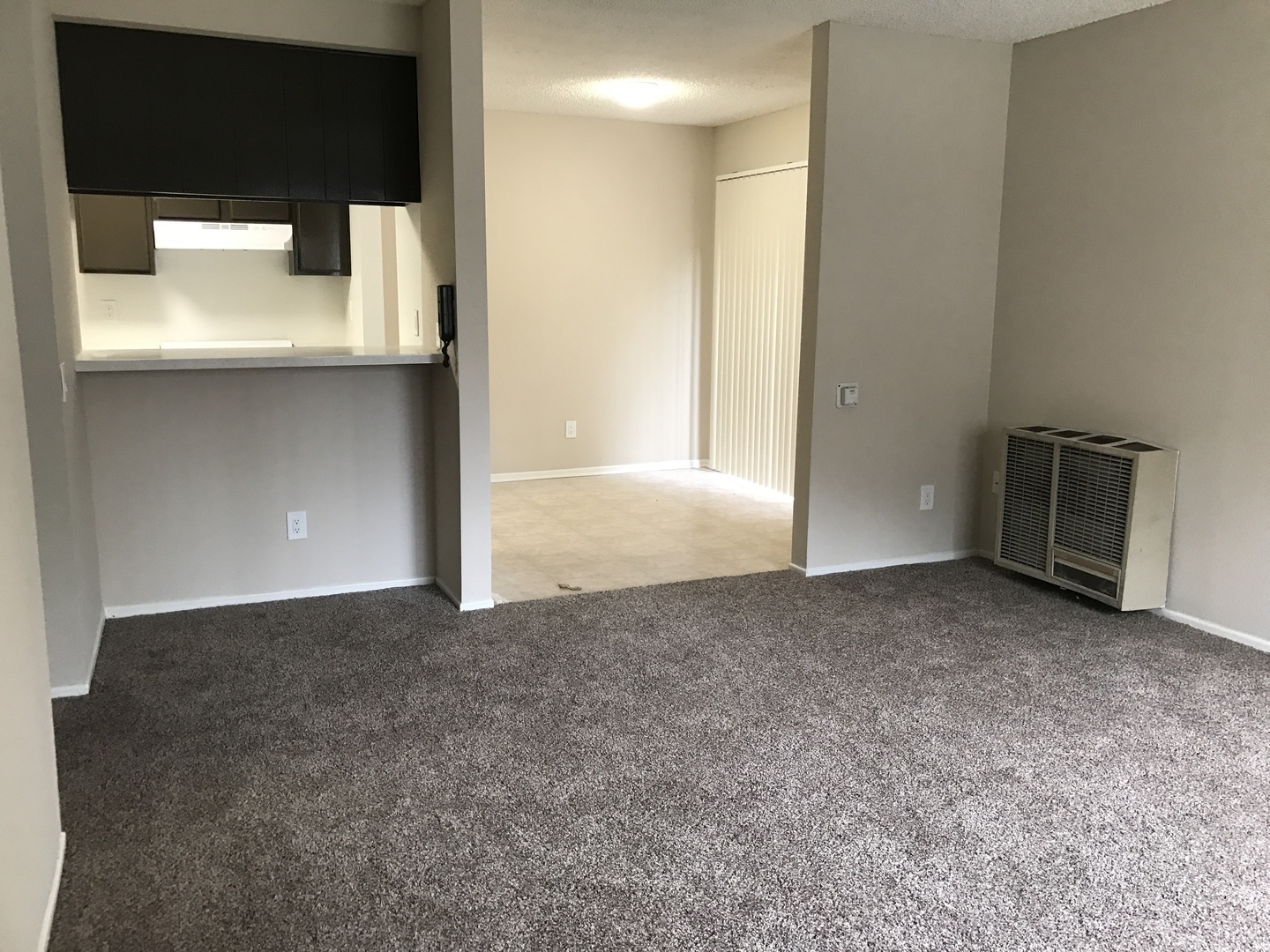 LONG BEACH Apartment: 3043 E. 15TH STREET