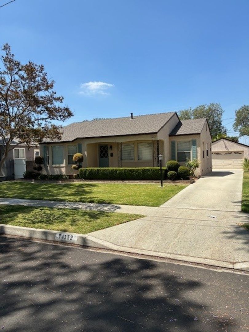 WHITTIER House: 14352 LA FORGE STREET