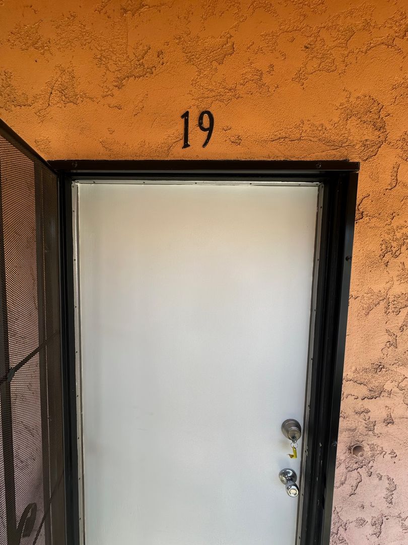 LONG BEACH Apartment: 625 ELM AVENUE