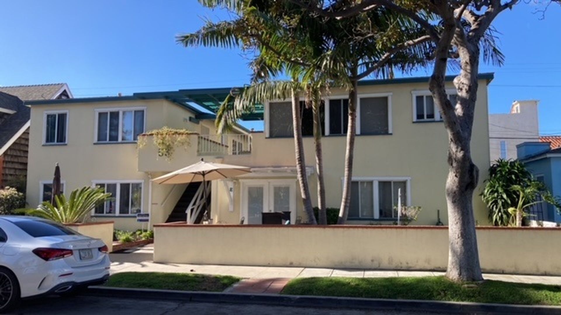 LONG BEACH Apartment: 53 GLENDORA AVE.