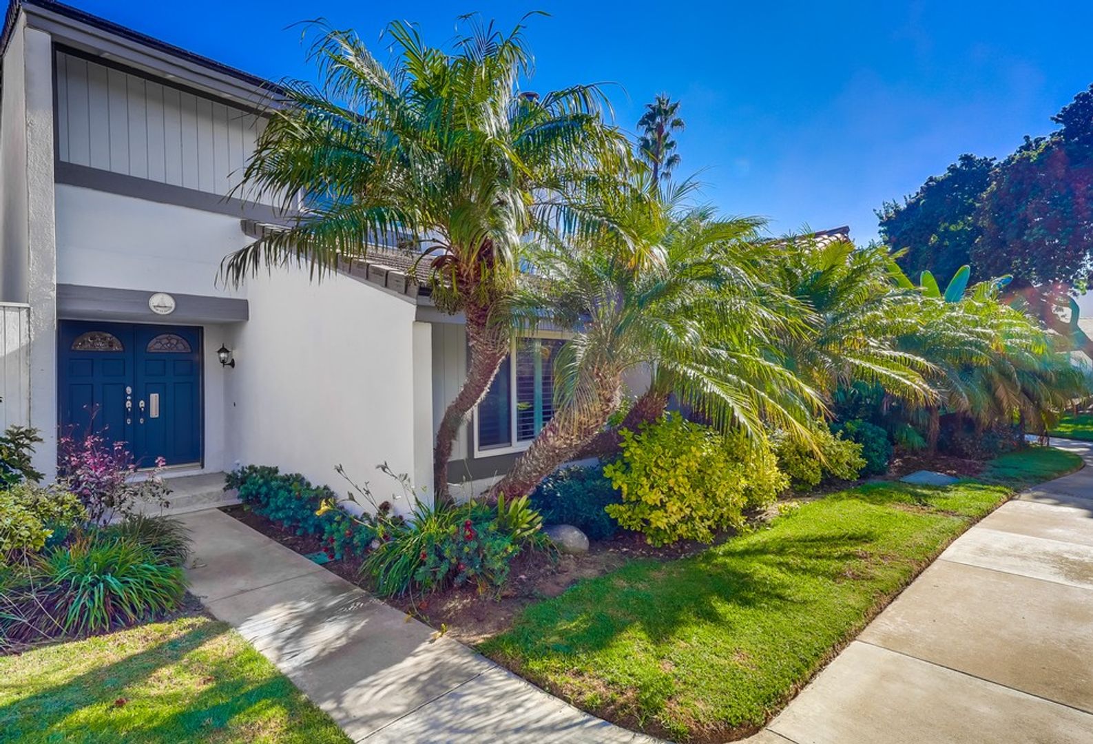 LONG BEACH House: 7030 SEAWIND DRIVE