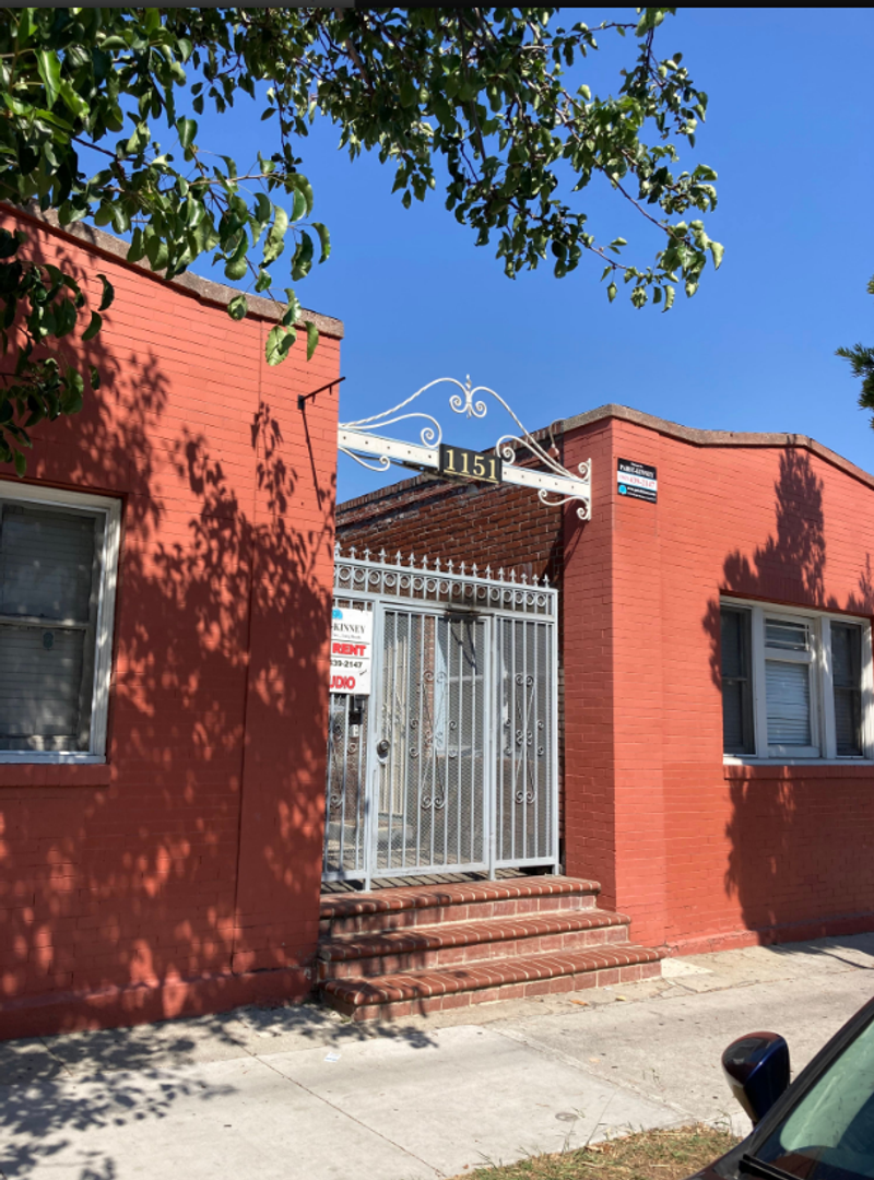 LONG BEACH Apartment: 1151 DAISY AVE
