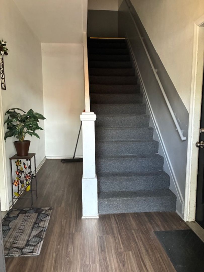 LONG BEACH House: 1455 CHESTNUT #4