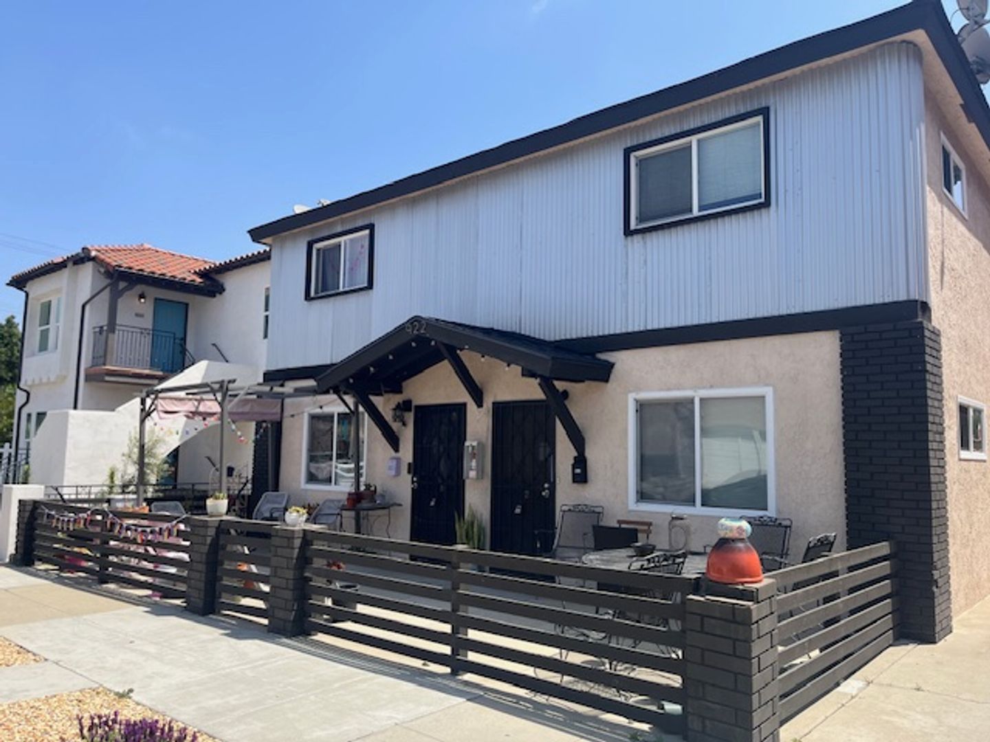 LONG BEACH Apartment: 922 BELMONT