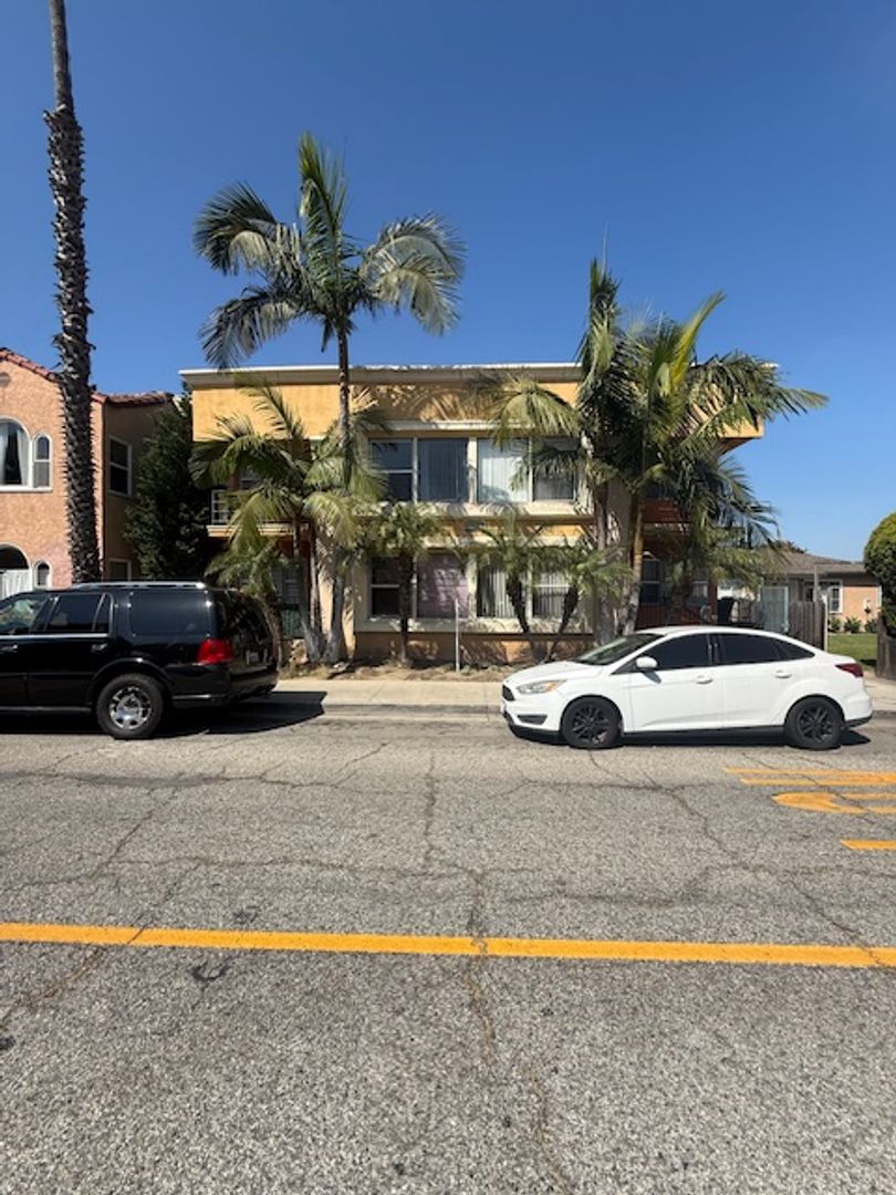 LONG BEACH Apartment: 4219 E 4TH STREET