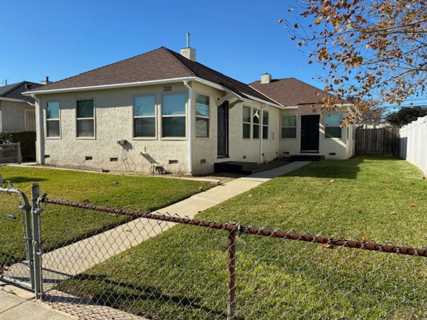 LONG BEACH Apartment: 2221-2223 GRAND AVE